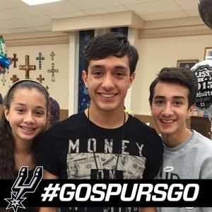 Meet your Posher, Mark